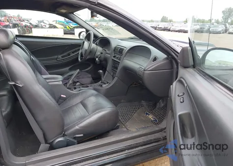 2001 Ford Mustang Gt z USA, uszkodzony, nr VIN 1FAFP45X11F128481